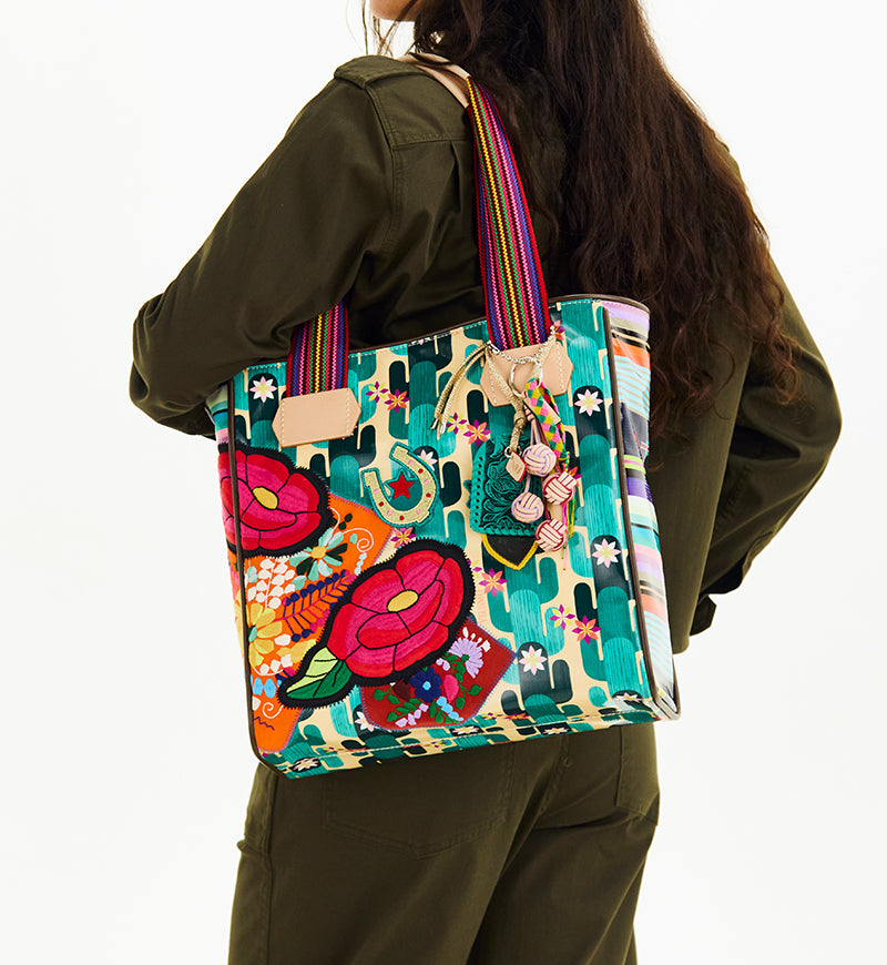 Dezi Classic Tote - Image 10