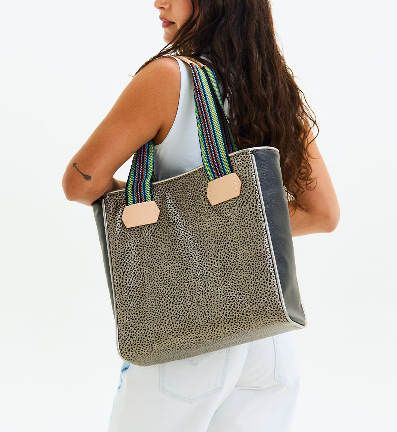 Tommy Classic Tote - Image 8