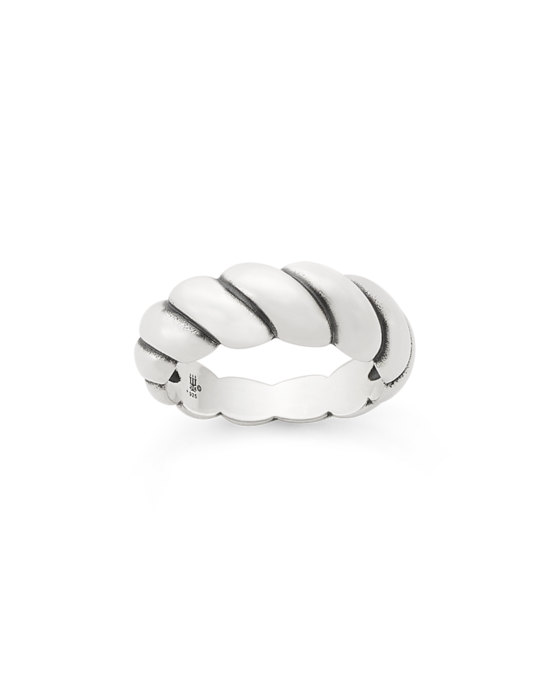 Half Twist Ring